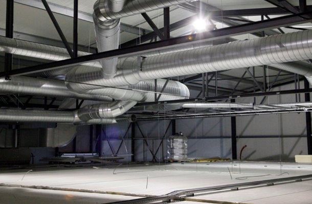 Maintaining correct air pressures in the hatchery